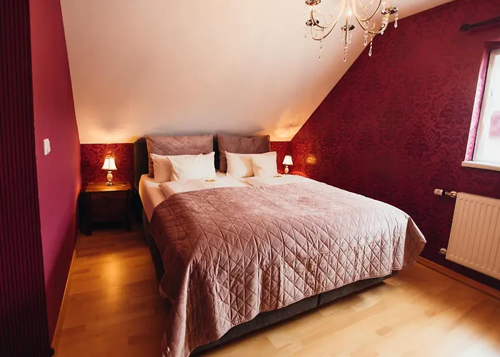 Dooscht Gaestehaus Reichshof Guest house Krov