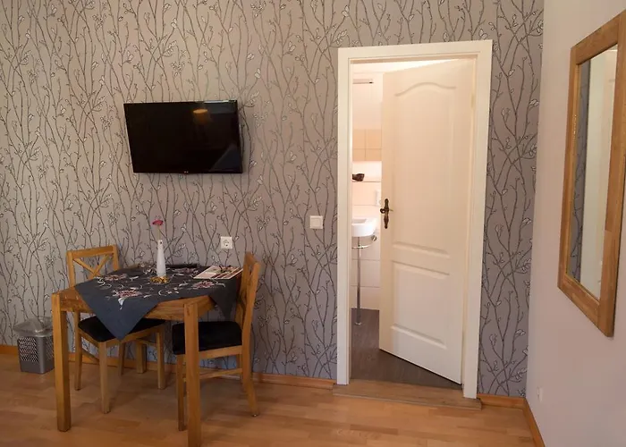 게스트하우스 Dooscht Gaestehaus Reichshof 4*