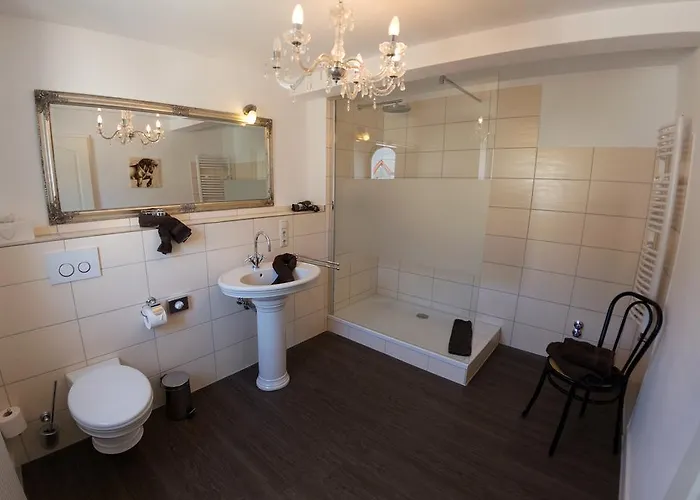 Dooscht Gaestehaus Reichshof Krov